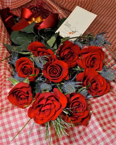 Dozen Roses In A Box Dozen Roses in a Box - Valentines Day! - Multiple Colors – Flores ...